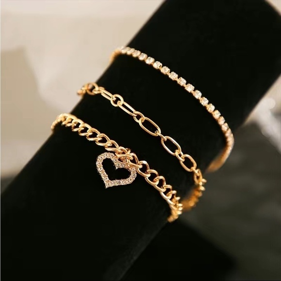 Love Anklet Chain Set of Three Anklets Connected as One Anklet NWT - Picture 5 of 8